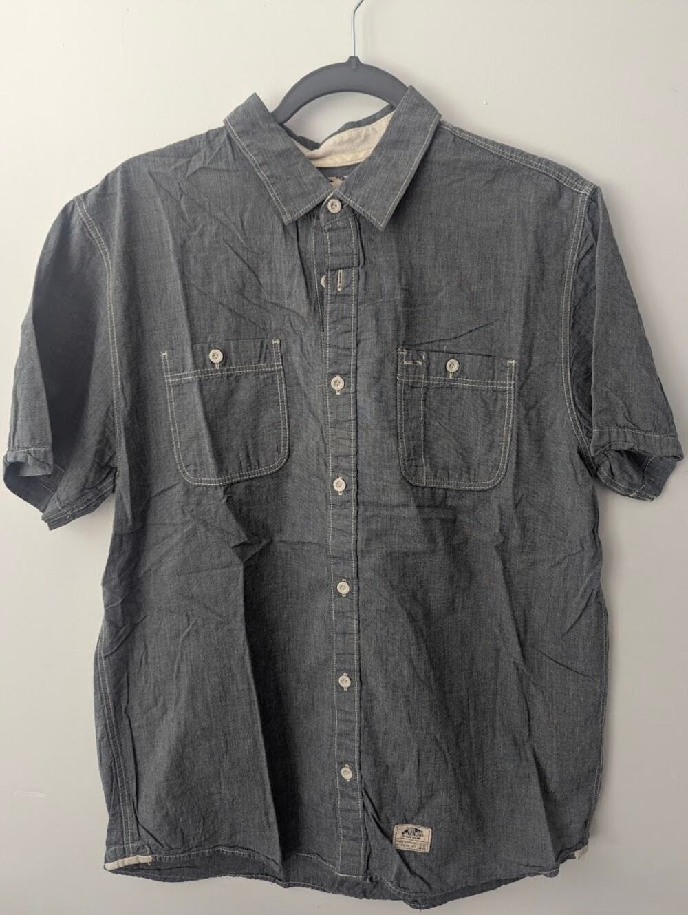 Vans Men’s Medium Chambray Button Up Shirt Gray Denim Short Sleeve Casual